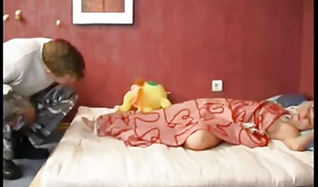 18 años de petardasxxx gratis edad, chica rusa Lina dio a los hombres en el dormitorio