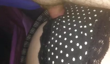 Ella da borrachas petardas una mamada para amigos
