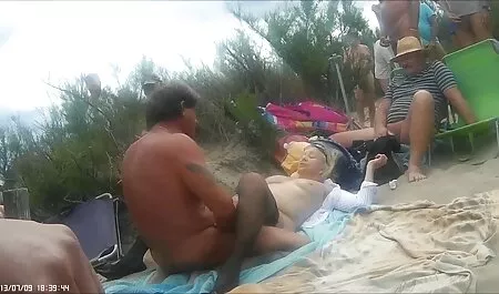 Bestia Pelirroja petardas vieja y joven para probar una película en un casting privado