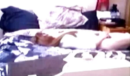 Ella se convirtió en el vestidor para petardas caderonas la ropa en el