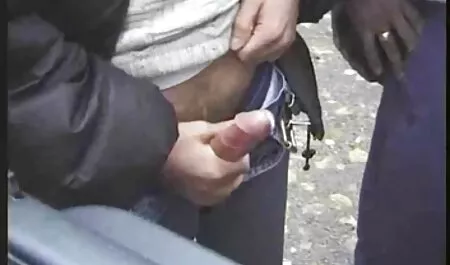 Los estudiantes disparan Sexo en la multitud, y petardas cachando otros