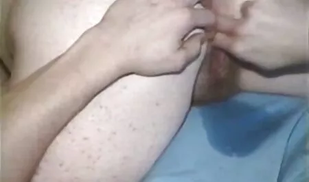 La chica por primera vez teniendo petardas gay sexo con su amigo