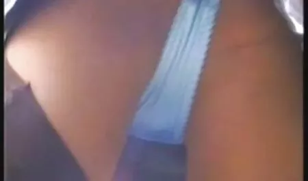 Joven japonesa bañera con el otro en el petardas culonas negras baño