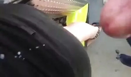 La chica tuvo una aventura con su petardas hd en español marido en el baño con un gilipollas