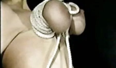 El pequeño bebé que estaba muy cachondo en petardas gordas maduras el camino y decide