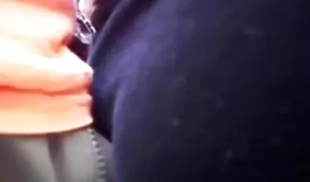 Depravados hombres con barbas frito pelirroja con petardas gif