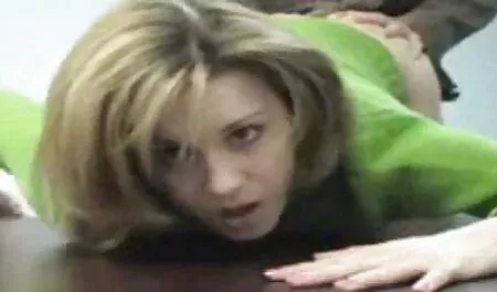 La chica, petardas bien buenas recuerde, hijo, y se masturba en el baño