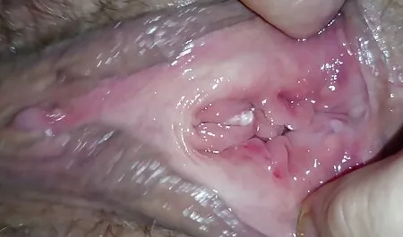 Chica desarrollar plug para petardas culos grandes anal y es conocido por su gran polla